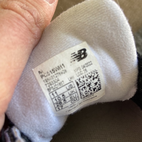 New Balance 515 Kids 11 Athletic Sporty Retro Sneaker Black Purple Casual Shoe - Picture 8 of 8